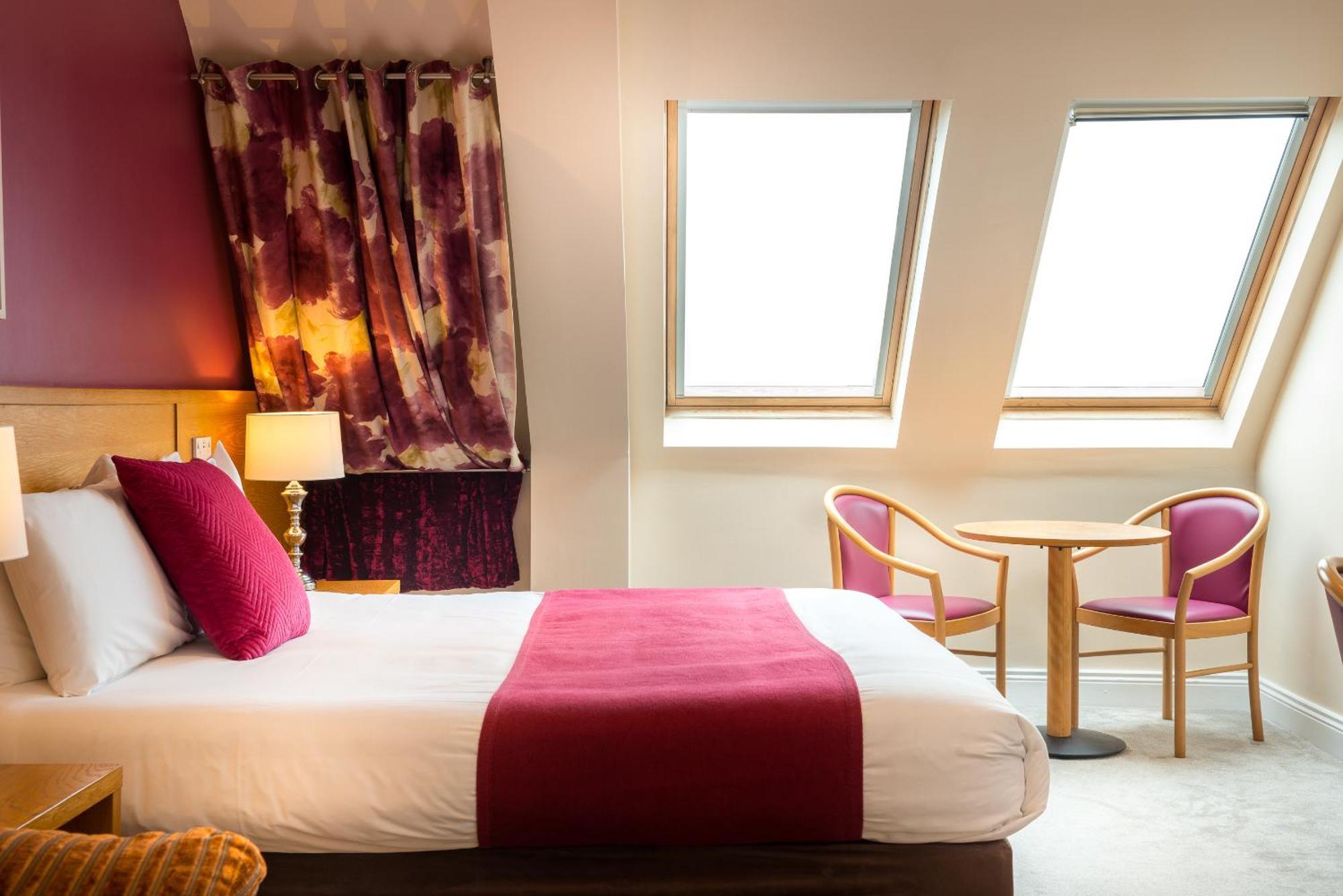 เชล เชเบิล โฮเต็ล Hotel บาลลีแฟร์ริเตอร์ ภายนอก รูปภาพ